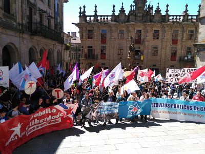 16-05-01 Primeiro de Maio Compostela 027.jpg